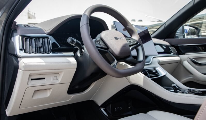
								2025 BYD Song Plus FWD DM-i 112KM Premium Edition full									