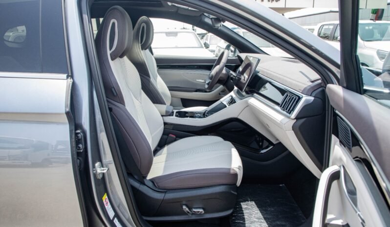 
								2025 BYD Song Plus FWD DM-i 112KM Premium Edition full									