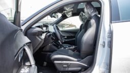 
										2026 Peugeot 2008 GT 1.2L FWD full									