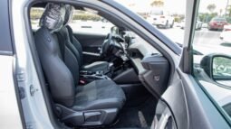 
										2026 Peugeot 2008 GT 1.2L FWD full									