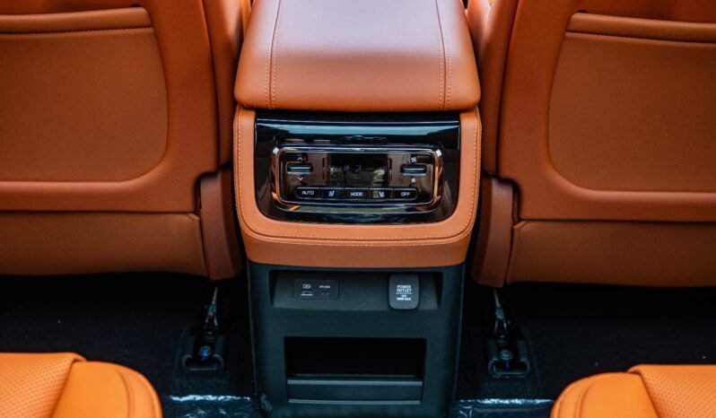 
								2026 ROX 01 VIP 1.5L Turbo AWD 7-Seats EREV full									