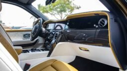 
										2025 Rolls-Royce Cullinan Black Badge full									