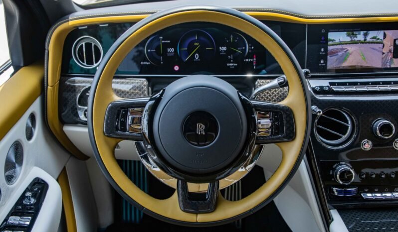 
								2025 Rolls-Royce Cullinan Black Badge full									
