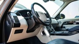 
										2018 Land Rover Range Rover VOGUE full									