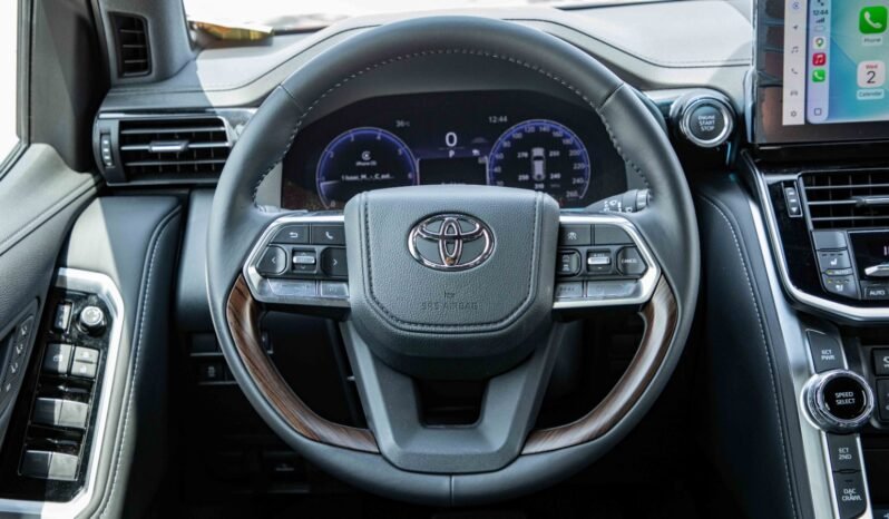 
								2026 Toyota Land Cruiser VXR 4.0L A/T Petrol full									