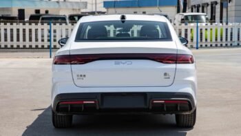 Yangwang U8 & U8L UAE – Specs – 360° Features & Buy at Dresden Motors